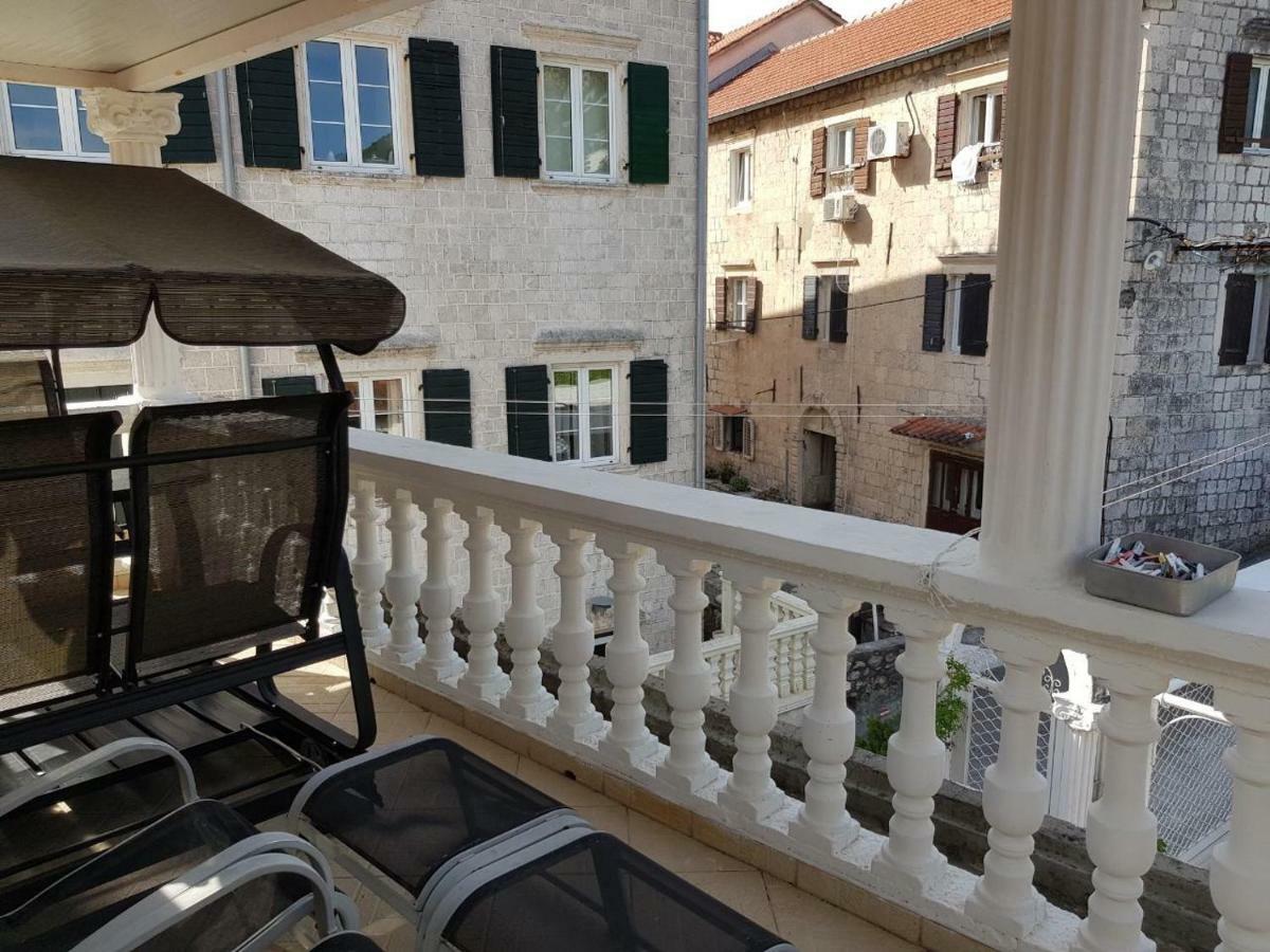 Apartments Sovran Vila Marija Prčanj 外观 照片